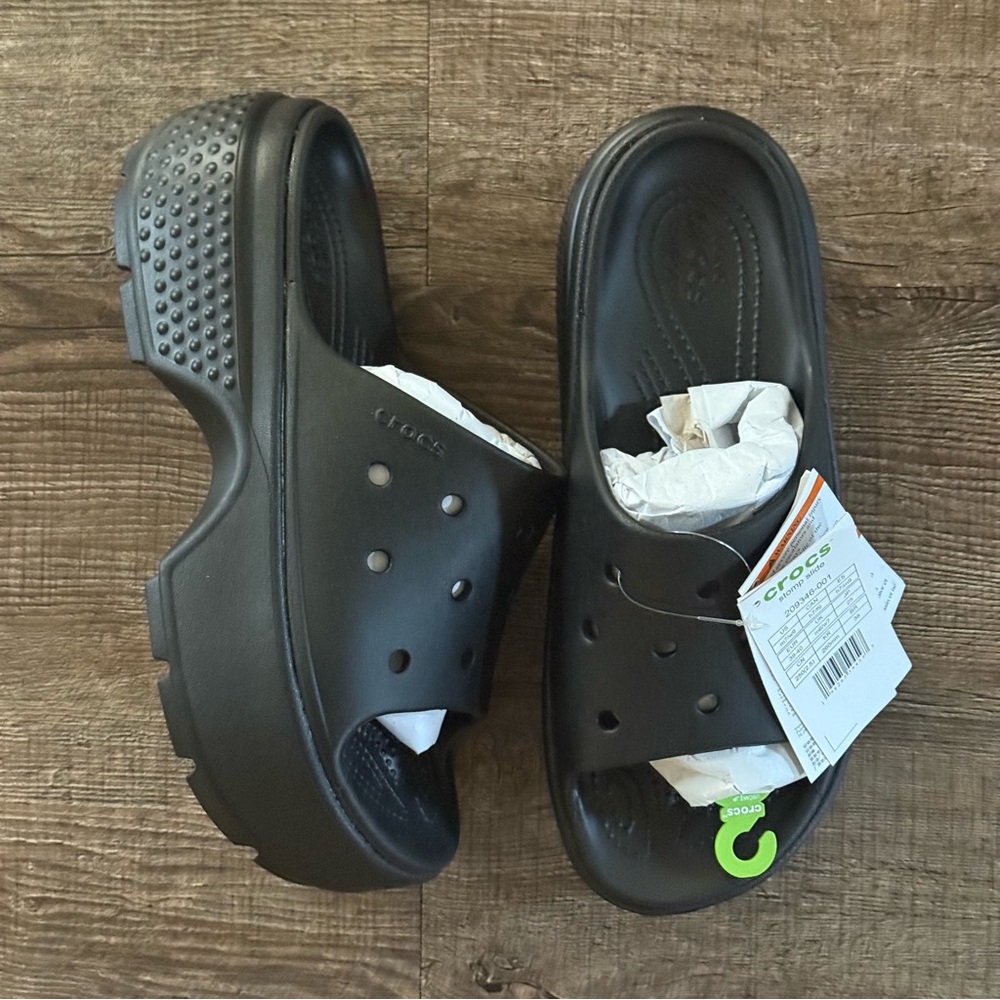 CROCS Shoes Stomp Sandals Women Size W9 Black Platform Slides Beach Open Toe